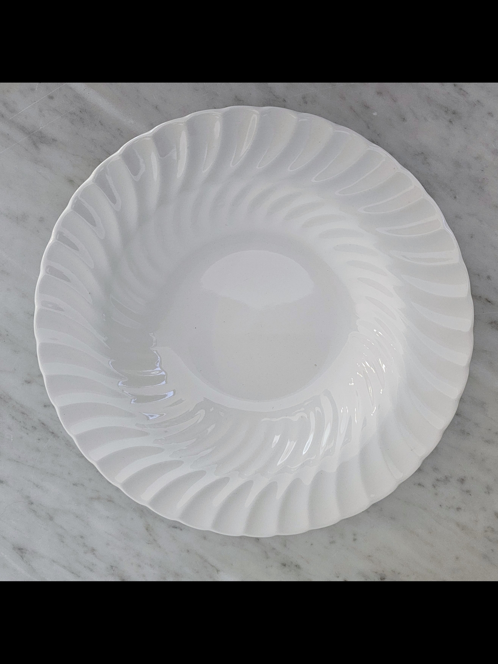 Johnson Bros England White Swirl Rim Soup Bowls Set of 6 Vintage - Picture 3 of 5